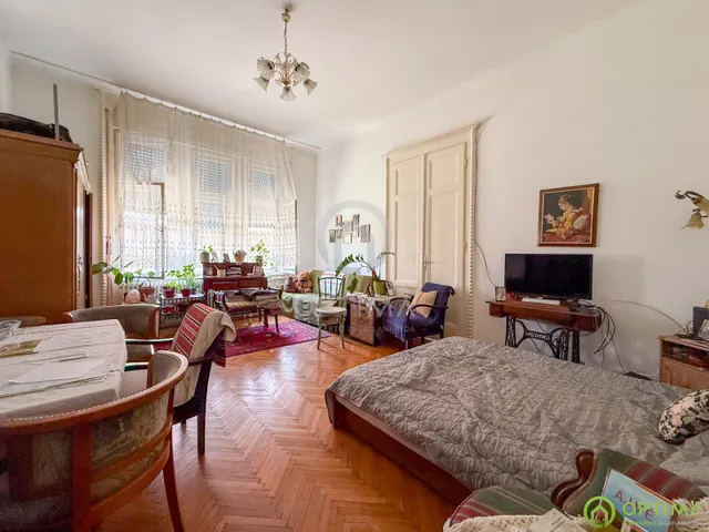 Eladó lakás Budapest VII. kerület, Rákóczi út 82 nm