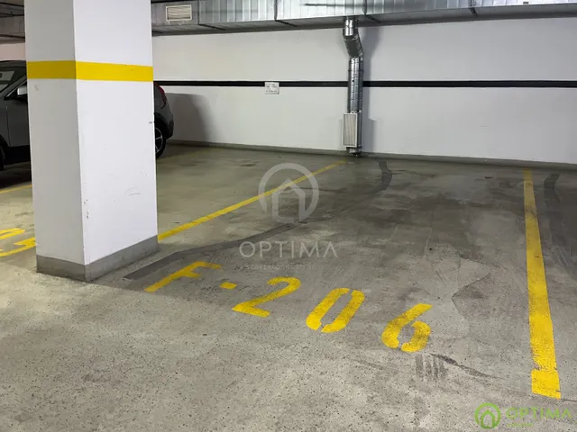 Eladó garázs Budapest IX. kerület, Ferenc tér 15 nm