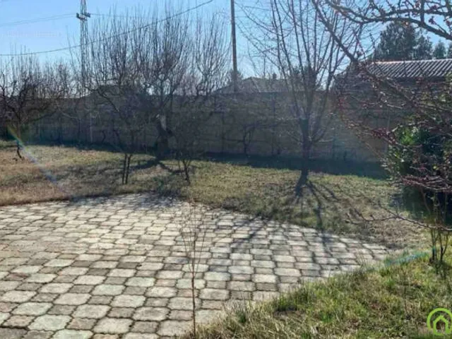 Eladó telek Érd 2200 nm