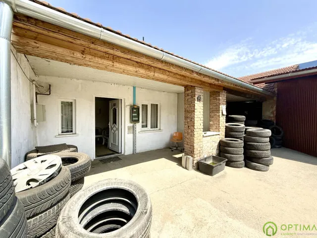 Eladó kereskedelmi és ipari ingatlan Gyál 143 nm