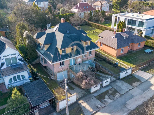 Eladó ház Budapest II. kerület 430 nm