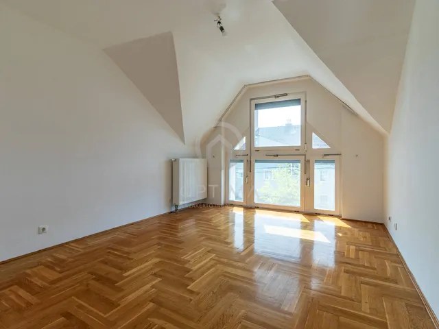 Eladó lakás Budapest XI. kerület 105 nm