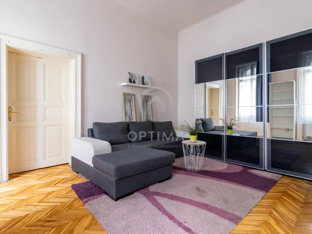 Eladó lakás Budapest VI. kerület 76 nm