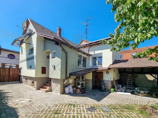 Kiadó ház Szombathely, Belváros 65 nm