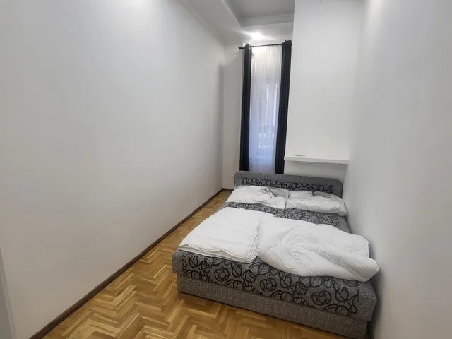 Eladó lakás Budapest VIII. kerület, Palotanegyed, Rákóczi út 70 nm