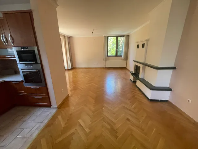 Eladó ház Budapest II. kerület, Zöldmál 180 nm