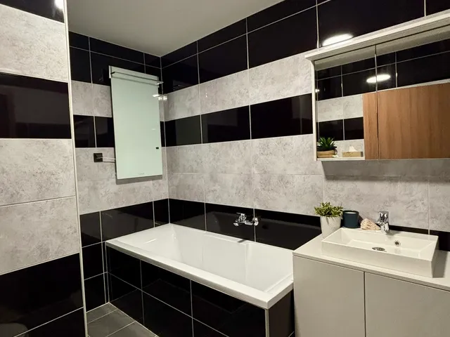 Eladó lakás Budapest III. kerület, Római-part, Nánási út 93 nm