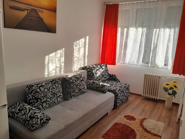 Kiadó lakás Oroszlány 49 nm