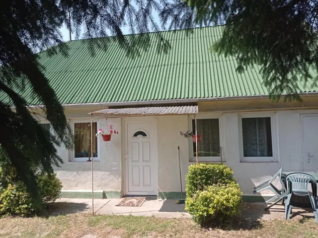 Eladó ház Szákszend 62 nm