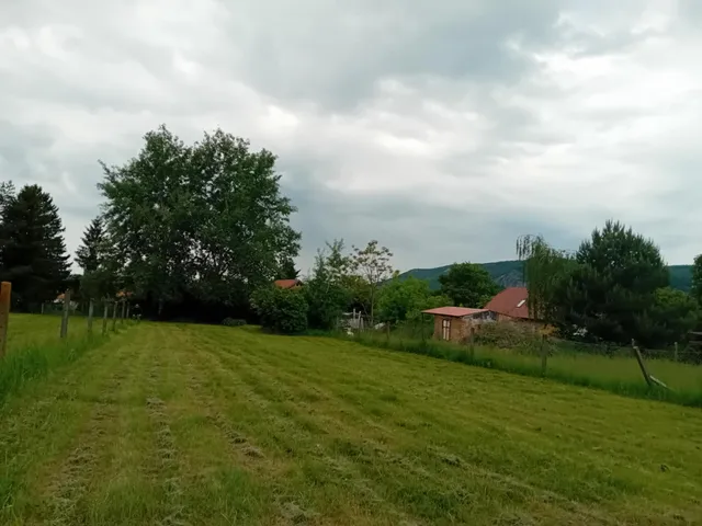 Eladó telek Esztergom 4880 nm