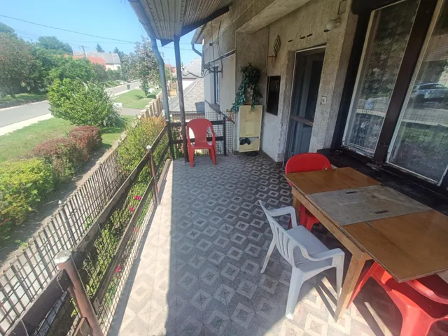 Eladó ház Bakonycsernye 104 nm