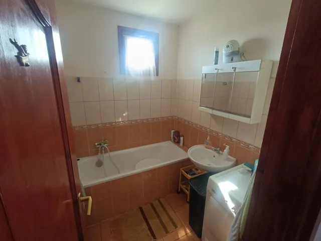 Eladó ház Komárom 70 nm