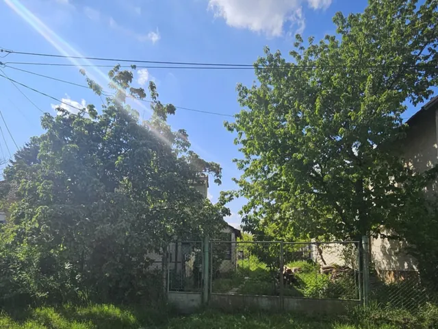 Eladó telek Dad 982 nm