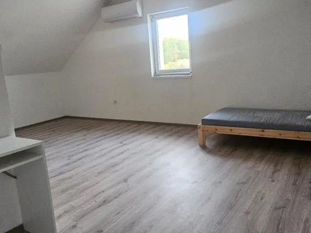 Kiadó ház Kisbér 180 nm