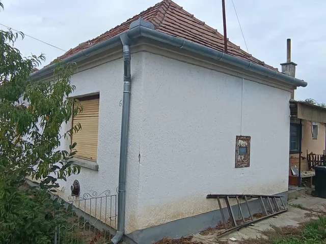 Eladó ház Környe 76 nm
