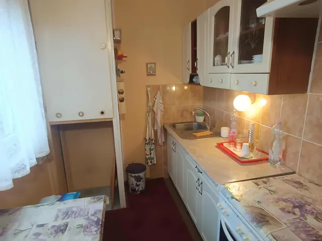 Eladó lakás Oroszlány 62 nm