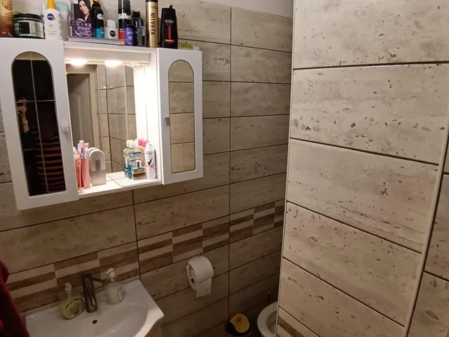 Eladó lakás Oroszlány 60 nm