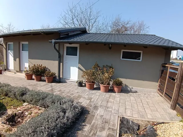 Eladó ház Dad 120 nm