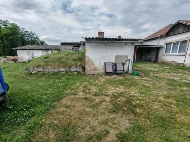 Eladó ház Bakonysárkány 127 nm