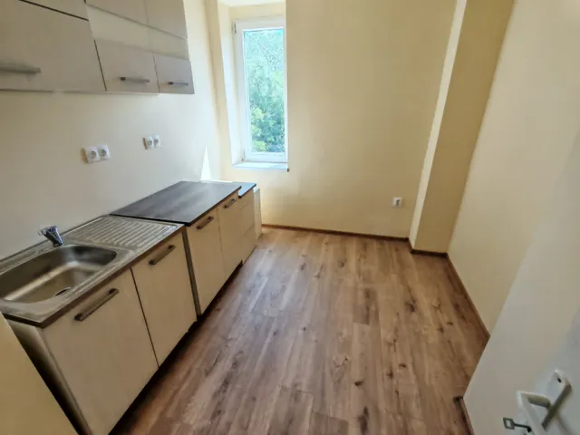 Kiadó lakás Oroszlány 48 nm