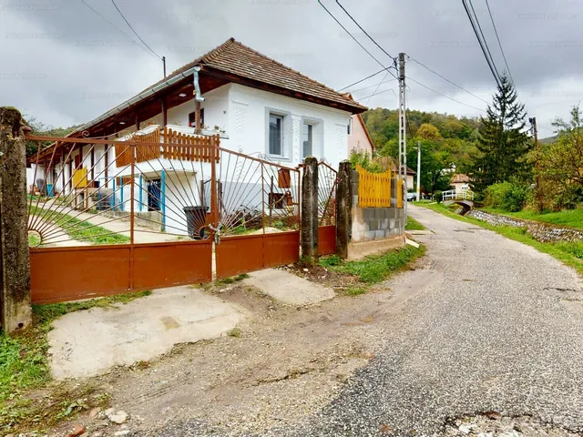 Eladó ház Perkupa 65 nm