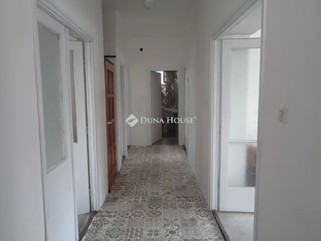 Eladó ház Tés 160 nm