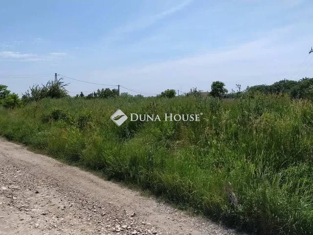 Eladó telek Várpalota 308 nm