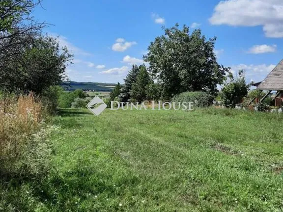 Eladó telek Pátka 3019 nm