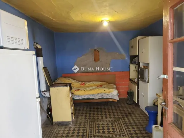 Eladó ház Sárbogárd 27 nm