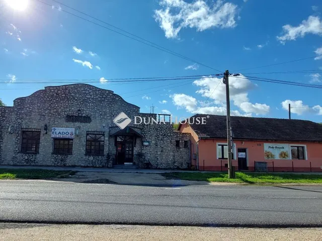 Eladó kereskedelmi és ipari ingatlan Nádasdladány 410 nm