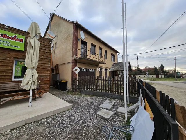 Eladó ház Szabadbattyán 259 nm
