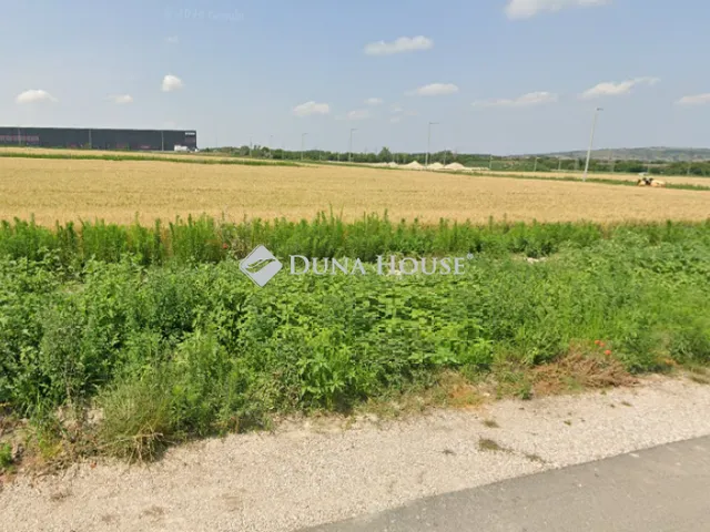 Eladó telek Székesfehérvár 4400 nm