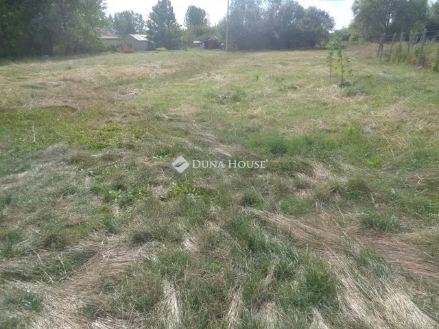 Eladó telek Székesfehérvár 956 nm