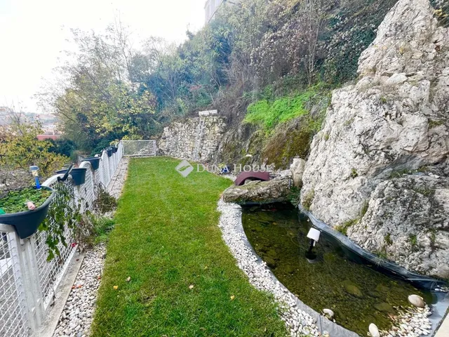 Eladó ház Veszprém 260 nm