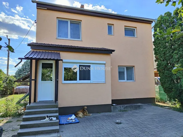Eladó ház Kisapostag, Gárdonyi Géza utca 180 nm