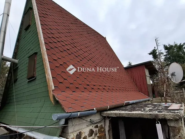 Eladó üdülő és hétvégi ház Pákozd 48 nm