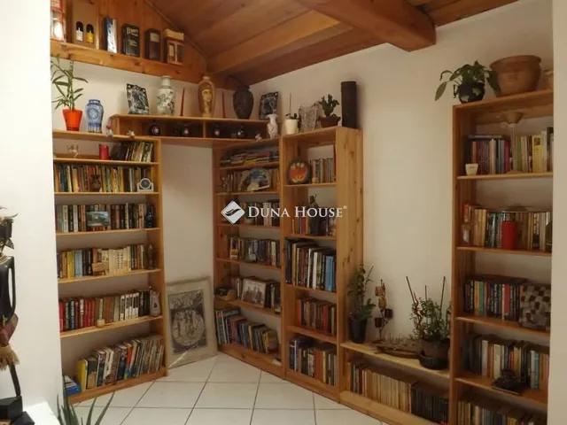 Eladó lakás Székesfehérvár 130 nm