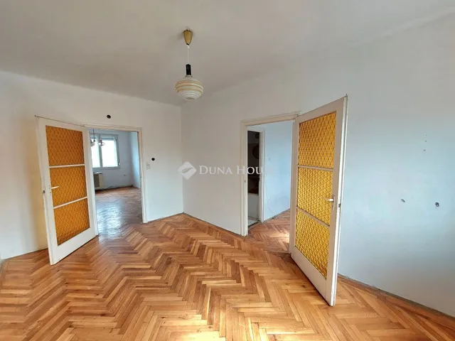 Eladó lakás Székesfehérvár 62 nm