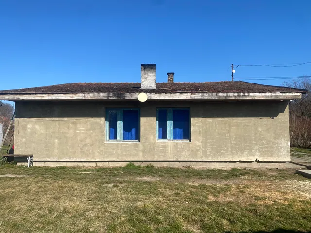 Eladó ház Kisláng 70 nm