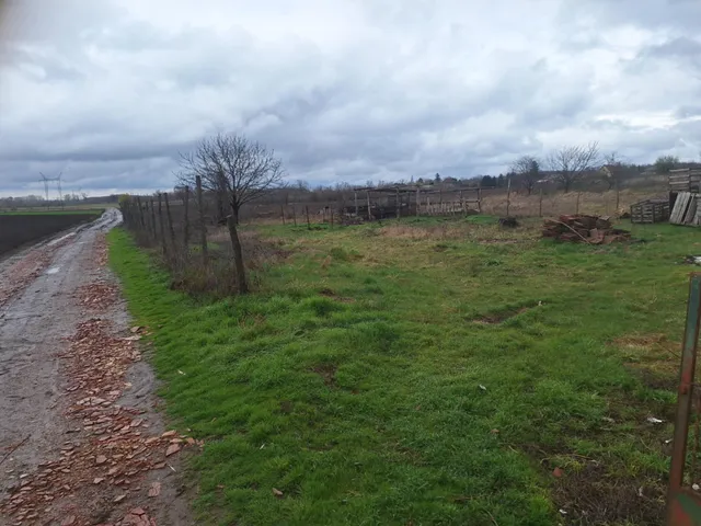 Eladó telek Seregélyes 944 nm