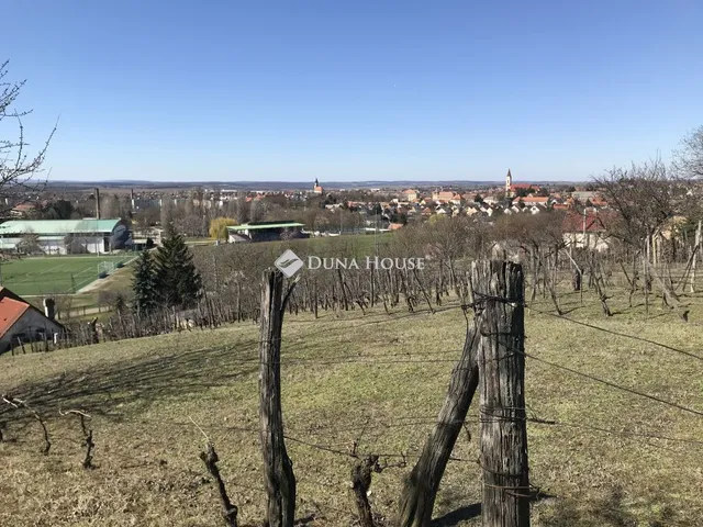 Eladó telek Mór 3345 nm