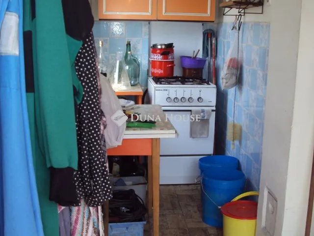 Eladó ház Székesfehérvár 18 nm