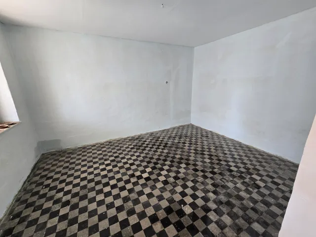 Eladó ház Nagykarácsony 93 nm