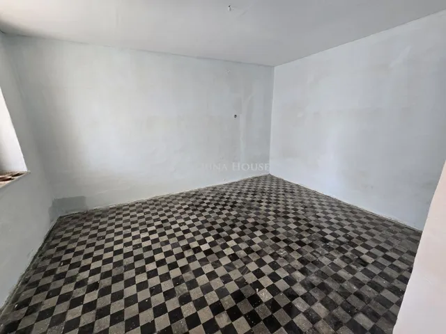 Eladó ház Nagykarácsony 93 nm