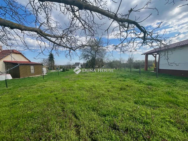 Eladó telek Polgárdi 953 nm