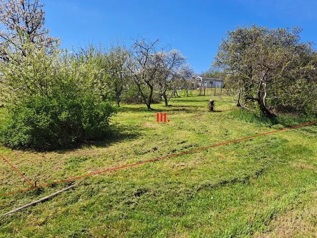 Eladó telek Székesfehérvár 700 nm