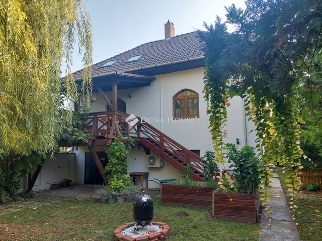 Eladó ház Székesfehérvár 216 nm