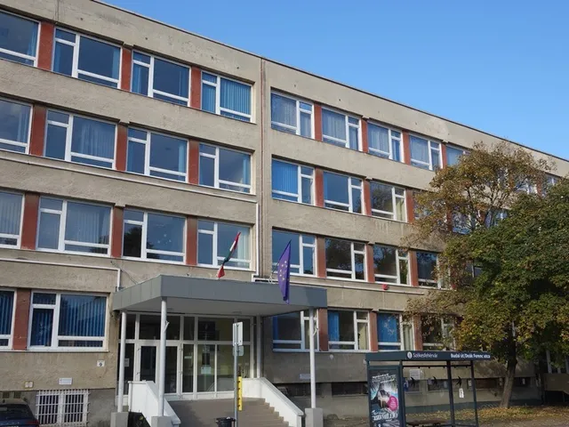 Eladó kereskedelmi és ipari ingatlan Székesfehérvár 537 nm