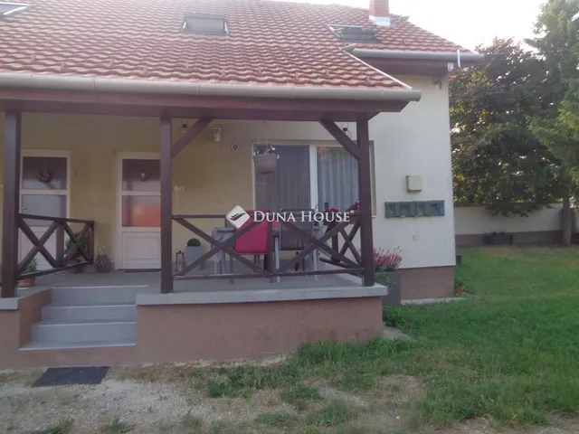 Eladó ház Csákvár 105 nm