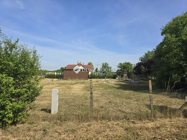 Eladó telek Lepsény 800 nm
